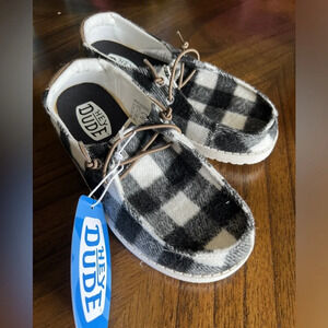 Hey Dude New Wendy Black & White Buffalo Plaid Size Youth 1